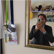 Ex docente di scuola superiore appassionato dell'insegnamento di diritto. Anche per universitari